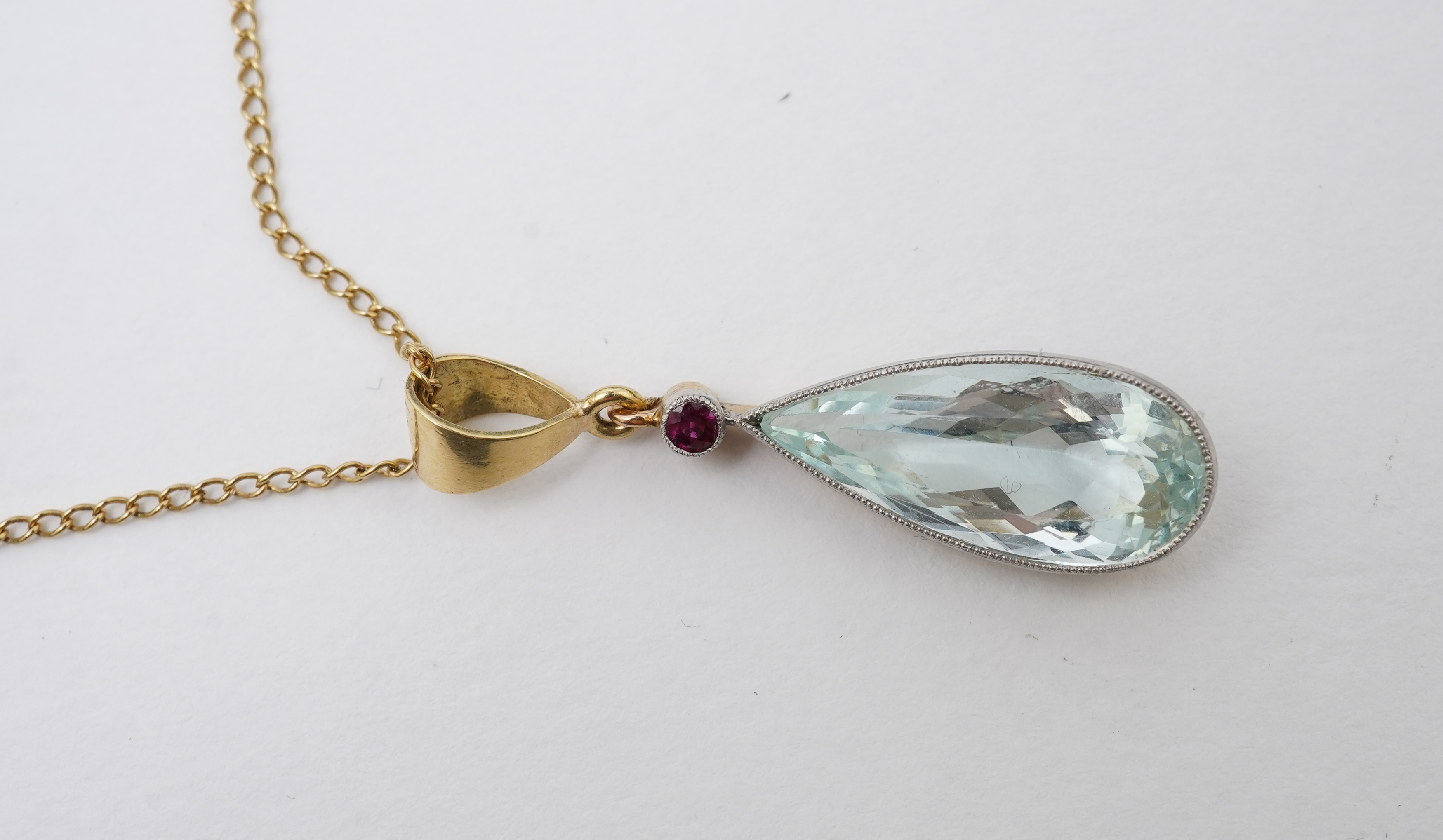 An aquamarine pendant
